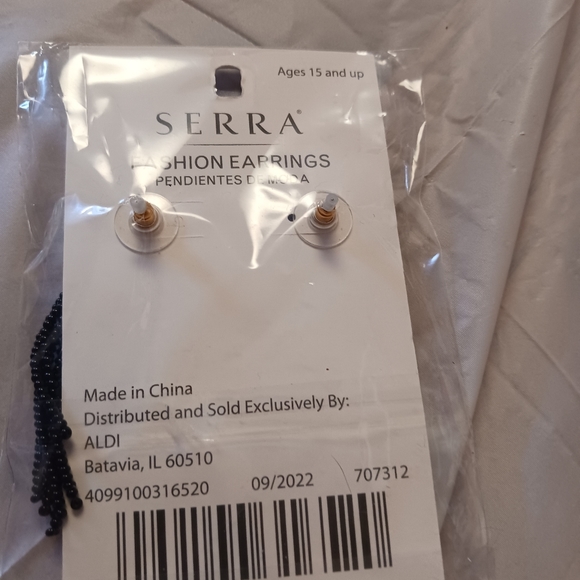 Bow and Beaded Tassels Earrings - Picture 4 of 4